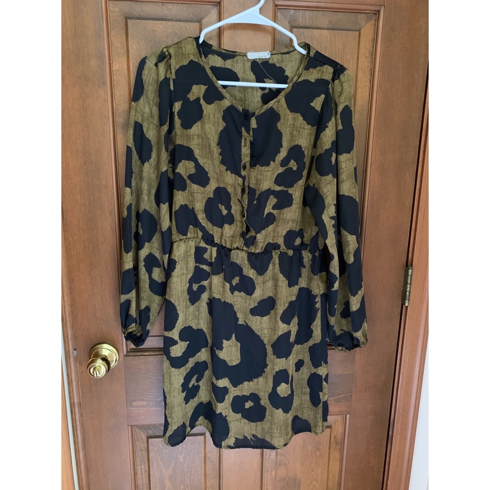 Everly leopard print dress